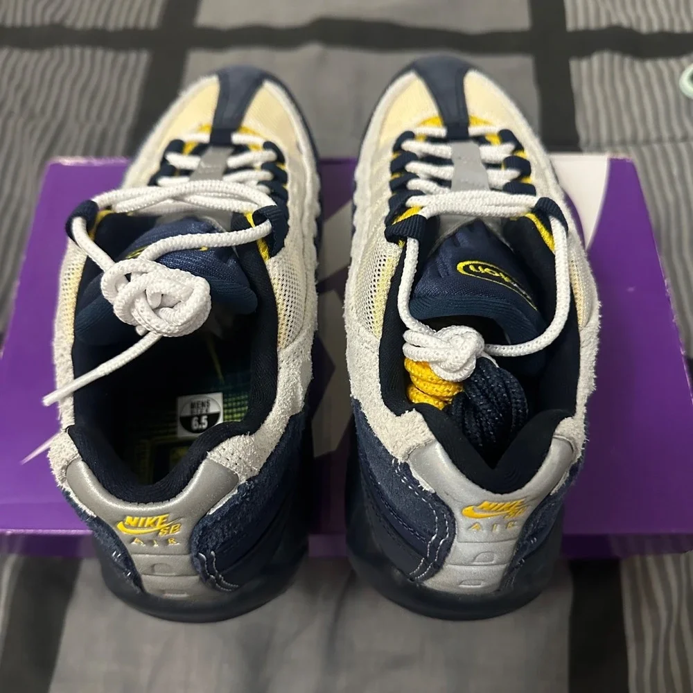 Nike SB Air Max 95 Eric Koston Speed Yellow Obsidian Navy HQ8495-400 Men's 6.5 - Picture 6 of 8